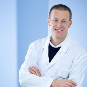 Dr. Med Konstantin TOGEL